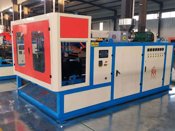 祥龍吹塑機(jī)冬季保養(yǎng)溫馨提示