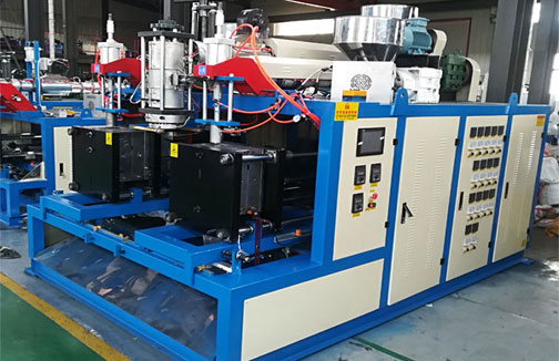 淺析中美貿(mào)易關(guān)系對吹塑機(jī)行業(yè)的影響